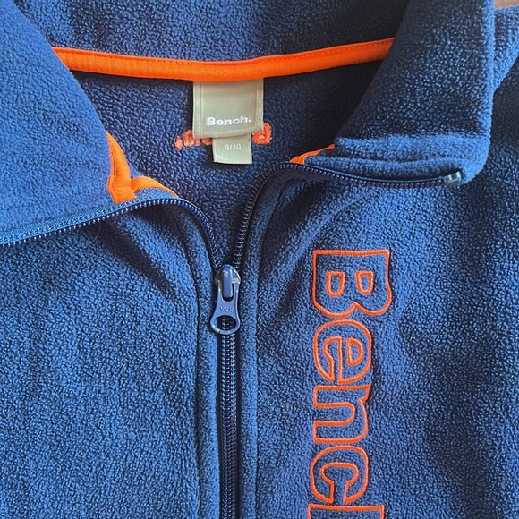 Boys Bench Zip Up Size 9/10 - Picture 2 of 4
